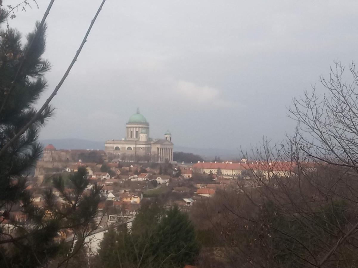 Esztergom Central Buitenkant foto